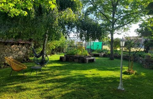 Saint-Beauzire Bed & Breakfast | La maison de Maria