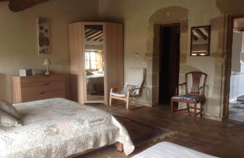 Sernhac Bed & Breakfast | La Maison De Vélina