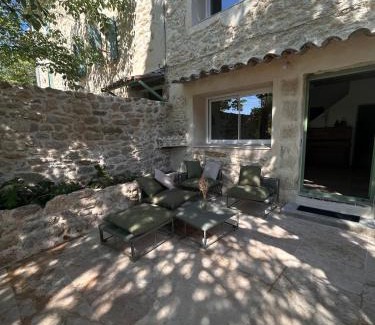 Lauris House | La Maison Du Jas