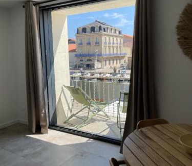 Marseillan Apartment | La maison du Port Apt ROMA