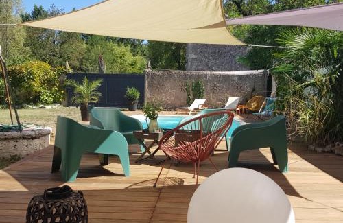 Villefranche-du-Queyran Bed & Breakfast | La maison Malabar