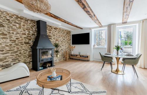 Saint-Meloir-des-Ondes House | La Maison Melo - Jacuzzi et Sauna - proche de la plage