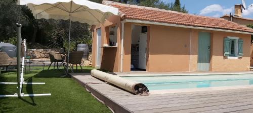 Lorgues House | La Maisonnette de vacances avec piscine privée pour 2 pers