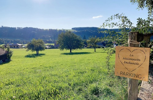 Siviriez Cottage | La Maisonnette Enchantée