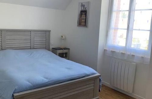 Montmartin-sur-Mer House | La maisonnette de la gare