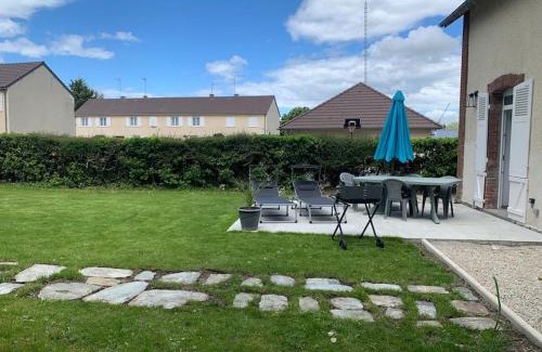 Montmartin-sur-Mer House | La maisonnette de la gare