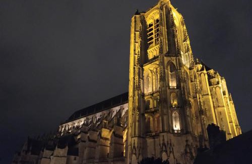 Bourges Apartment | La Manécanterie