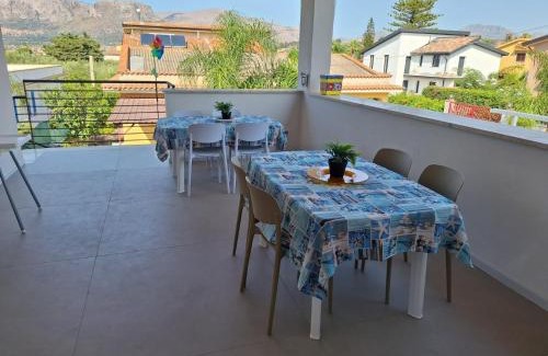 Trappeto House | La Marina Pool Villa