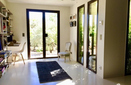 Lauris House | La Matina: Family Haven with Olive Garden Oasis