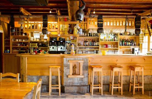 Notre-Dame-de-Bellecombe Hotel | La Mollinière