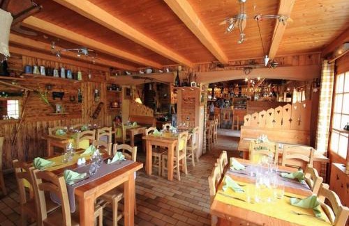 Notre-Dame-de-Bellecombe Hotel | La Mollinière