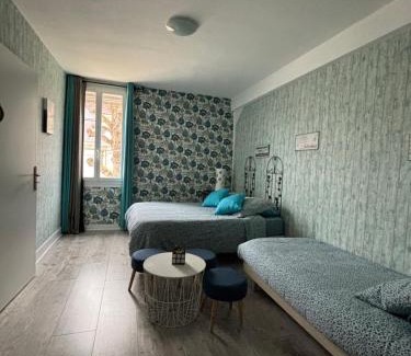 Ay House | LA MONGEARDIERE