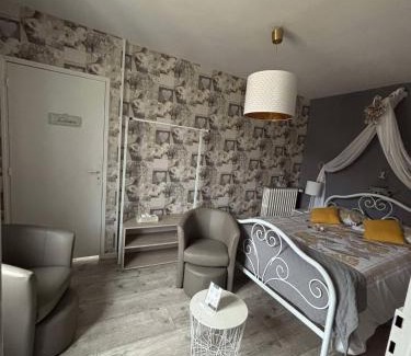 Ay House | LA MONGEARDIERE