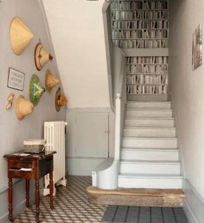 Ay House | LA MONGEARDIERE