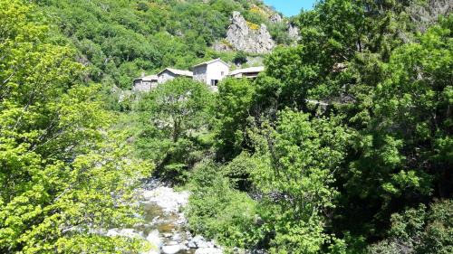 Burzet Bed & Breakfast | La myrtilleraie