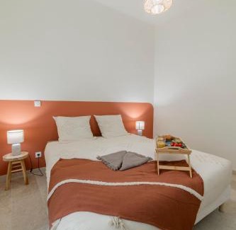 Faubourg Apartment | La Nîmoise Cocon Moderne Climatisé proche du Centre Maisoncarréeconciergerie