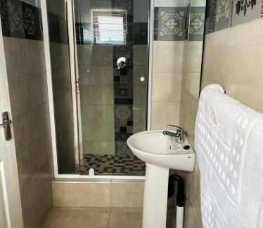 Boksburg House | La-Nuel Guest Lodge