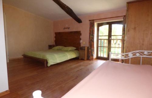 Saint-Etienne-de-Tulmont House | La Pénardière