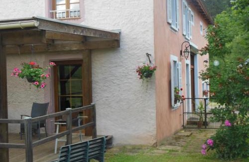 Le Saulcy House | La Parrière