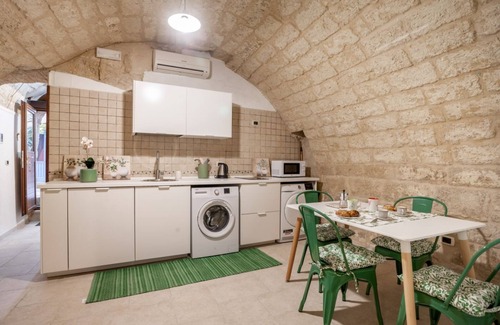 Old Town Apartment | La Pergola Apt in the historic center! x4