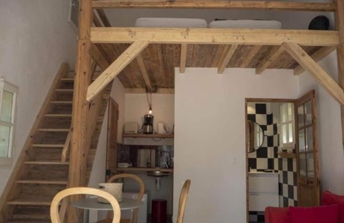 Vacheres House | La petite Chaume in the woods amid lavender fields