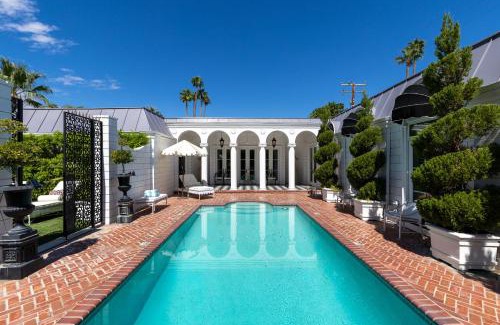 Deep Well Ranch Villa | La Petite Maison by ACME House Company