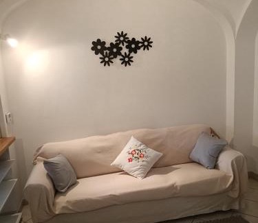 Biella Apartment | La petite maison Fleur