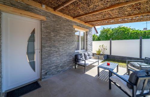 Trappes House | La Petite Parenthèse Jardin, Parking & Proche Gare