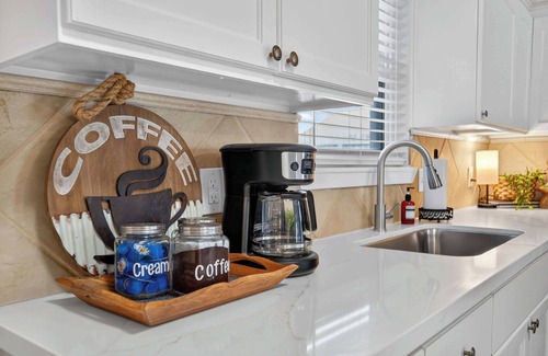 La Porte House | La Porte, TX: 4BR Home, Office, Grill & Yard