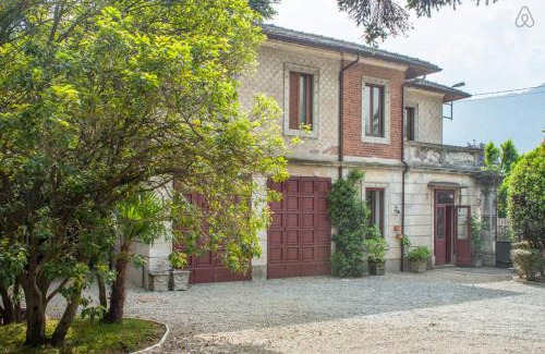 Mandello del Lario House | La Portineria