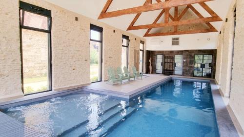 Verneuil-sur-Indre House | La Poulinière 4* du Domaine des Cyclamens