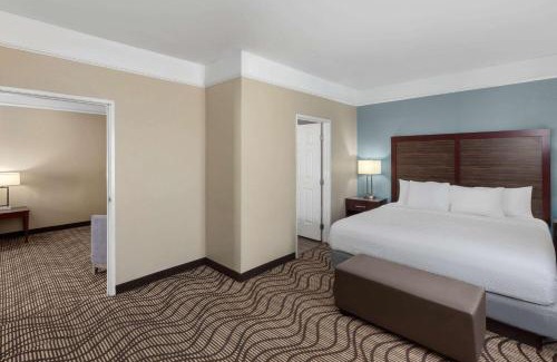 Bayou Cane Hotel | La Quinta by Wyndham Houma