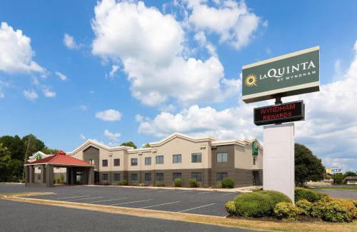 Decatur Hotel | La Quinta Inn by Wyndham Decatur Alabama