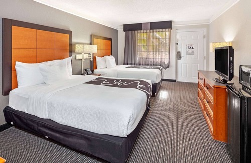 Ventura Hotel | La Quinta Inn by Wyndham Ventura