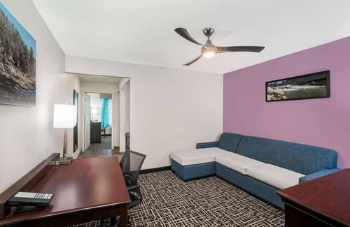 Cookeville Hotel | La Quinta Inn & Suites by Wyndham Cookeville
