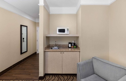 Bayou Cane Hotel | La Quinta Inn & Suites by Wyndham Houma