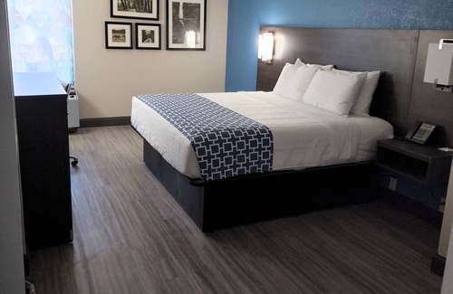 Stafford Hotel | La Quinta Inn & Suites by Wyndham Houston Stafford Sugarland