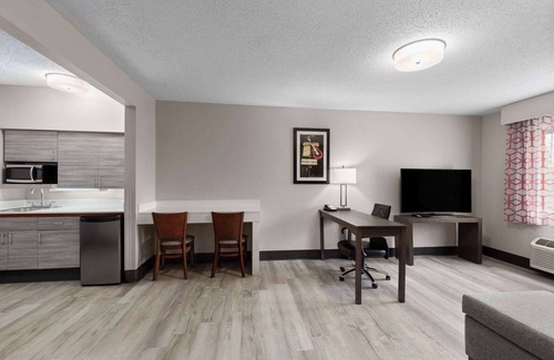 Goodlettsville Hotel | La Quinta Inn & Suites by Wyndham Goodlettsville - Nashville
