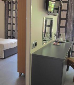 Milnerton House | La Roche Guest House