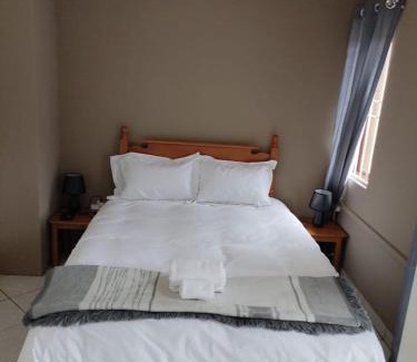 Pietermaritzburg Bed & Breakfast | La' Romi Self Catering Units