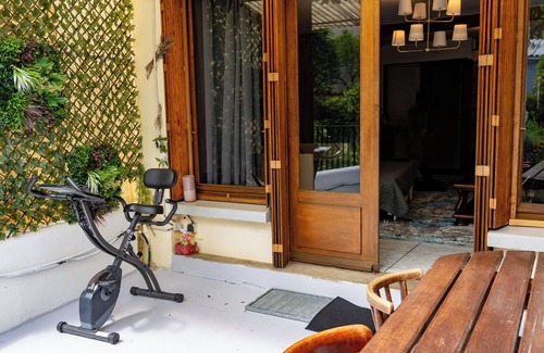 Bourbonne-les-Bains Apartment | La Rosée - 2-room family apartment, Wifi, TV box, garden