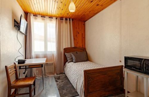 Bourbonne-les-Bains Apartment | La Rosée - 2 pièces central, 3 personnes