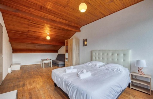 Champ-sur-Drac Villa | La Sainte du Drac - 10 Personnes