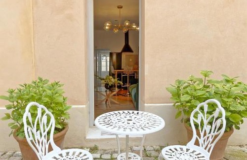 Saint-Louis Apartment | LA SUITE DE L'ORANGERIE