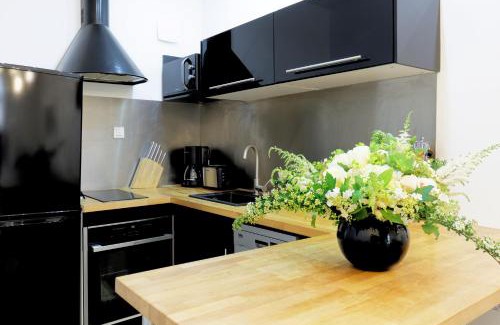 Saint-Louis Apartment | LA SUITE DE L'ORANGERIE