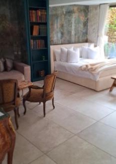 Cremieu House | La Suite Quatre de Saint Jean