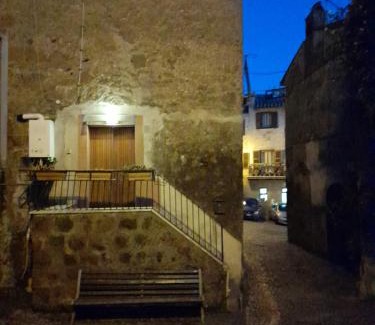 Sutri Apartment | La Tana della volpe