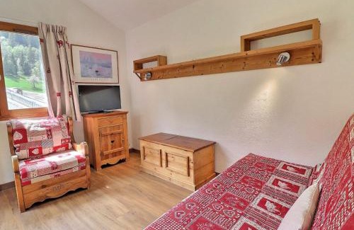 La Perriere Apartment | La Tania : 2 Pièces Cabine, 6 Pers, Balcon, TV, Non-Fumeur - FR-1-182A-35