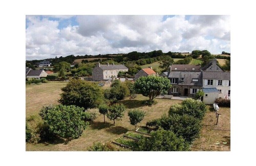 Portbail Cottage | La Taupe is a traditional Norman stone house