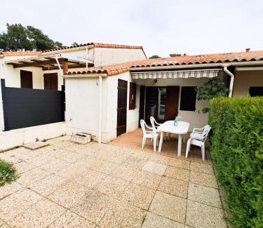 La Palmyre House | La Tiloé des dunes - 3 MINUTES DU ZOO DE LA PALMYRE, JEUX POUR ENFANTS, PROCHE DU CENTRE VILLE, 15min DE ROYAN